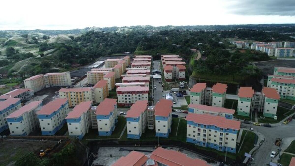 Otro pleque pleque. Cortizo critica, Blandón le da su pa'trás