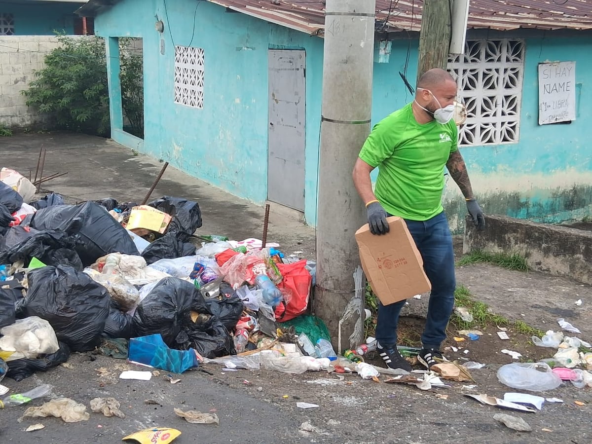 Desde Tinajitas a la calle: privados se suman a limpieza en San Miguelito
