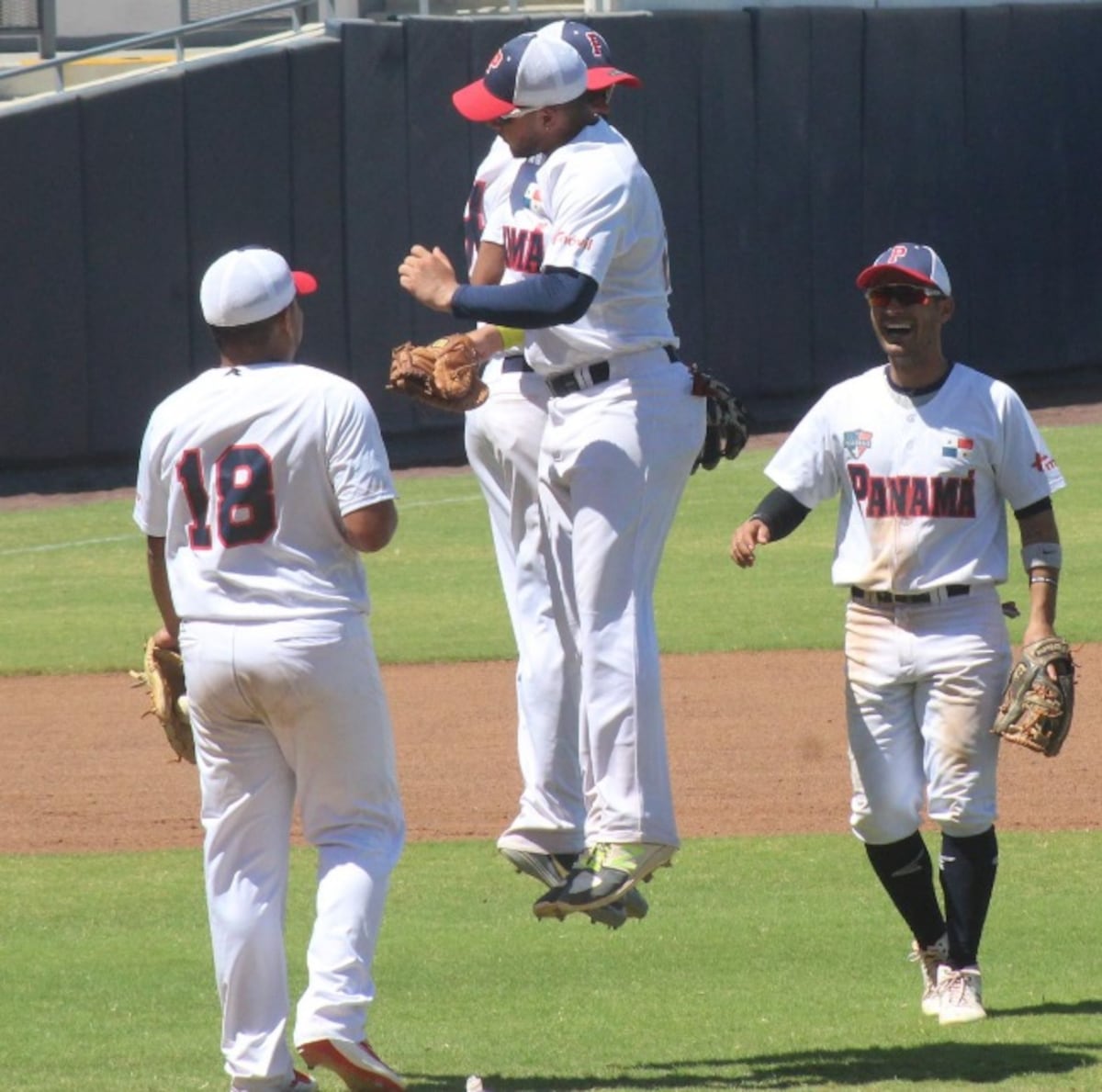 Panamá alarga su vida en el Premundial y sigue peleando por un boleto a México 2020