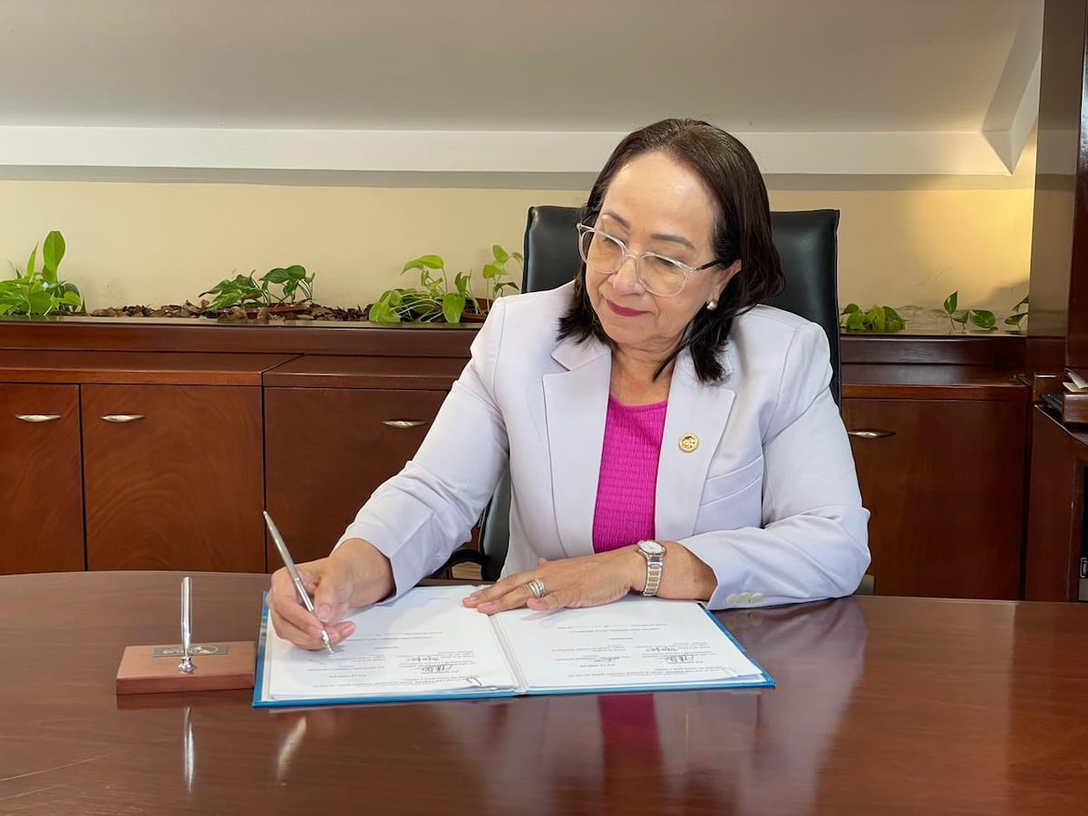 UDELAS firma pactos para potenciar los intercambios y carreras universitarias