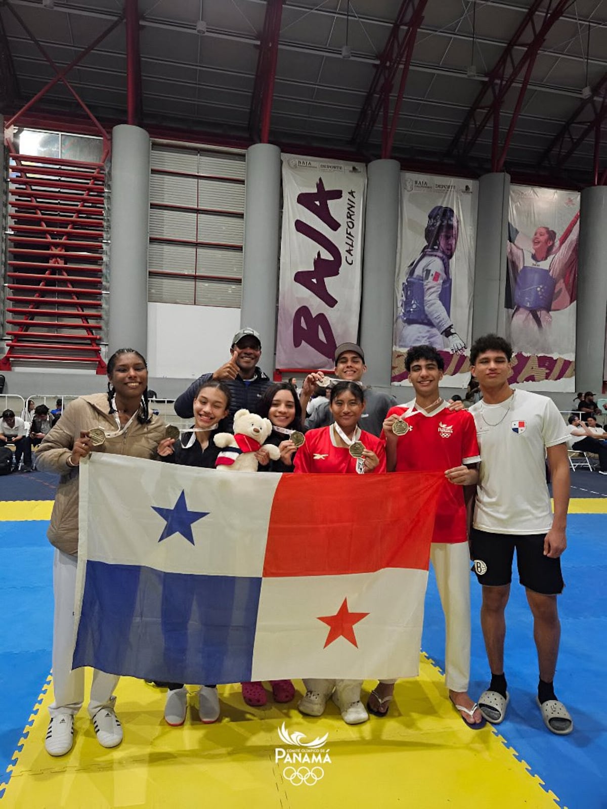 Panamá arrasa en Tijuana: seis medallas en Torneo Internacional de Taekwondo 2025