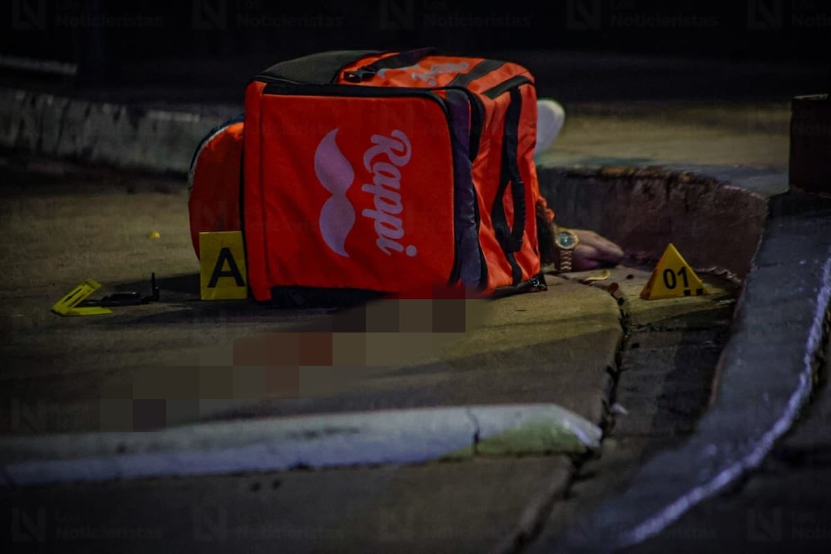 En plena transmisión en vivo, asesinan a influencer mexicano César Gastélum frente a restaurante en Sinaloa + VÍDEO