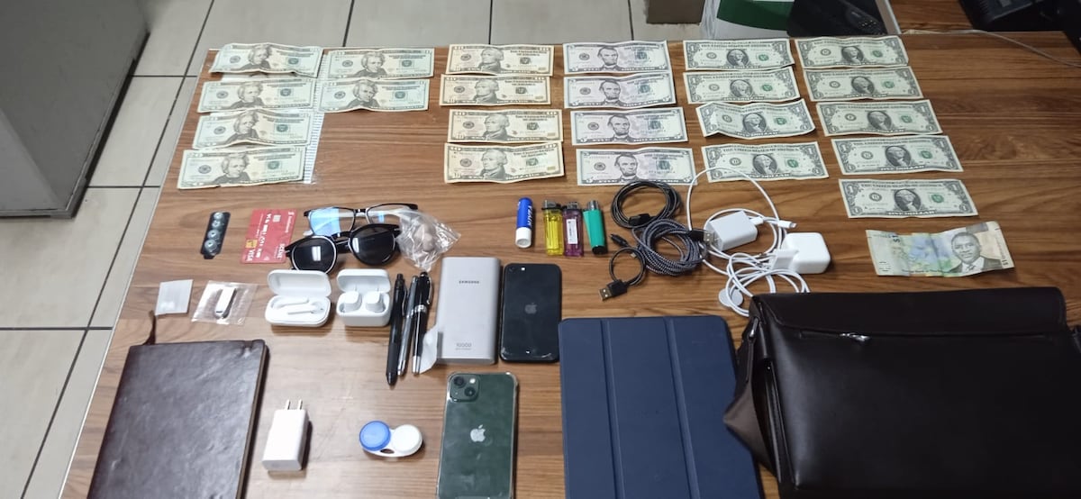 Canadiense es retenido por hurtar un maletín en el aeropuerto