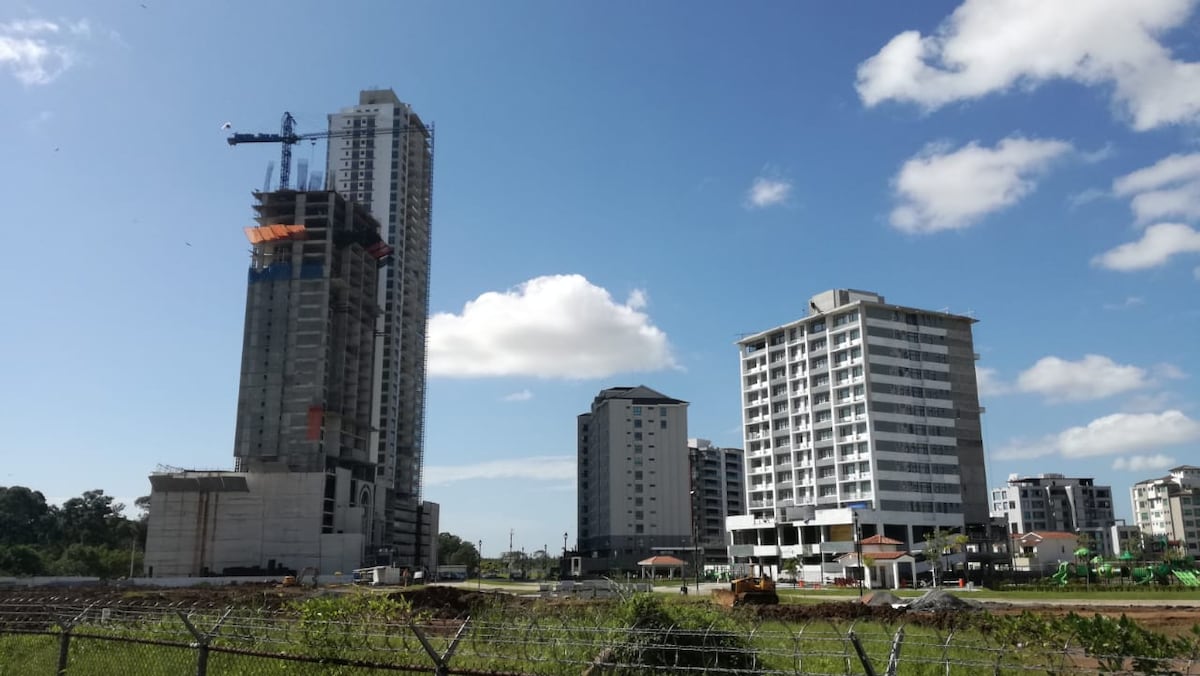 Amordazado y con un tiro en la cabeza encuentran a seguridad en Santa María