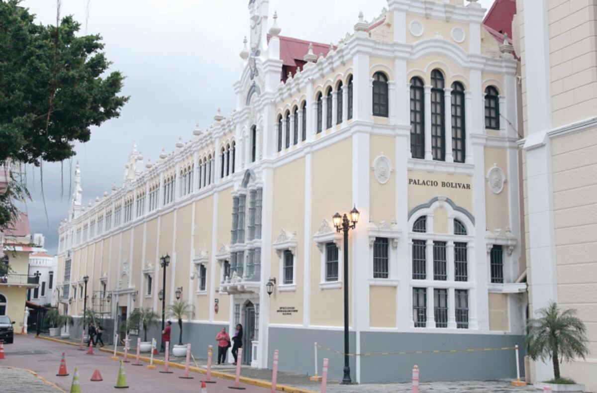 Cancillería de Panamá está anuente en caso de que haya un panameño en Ucrania