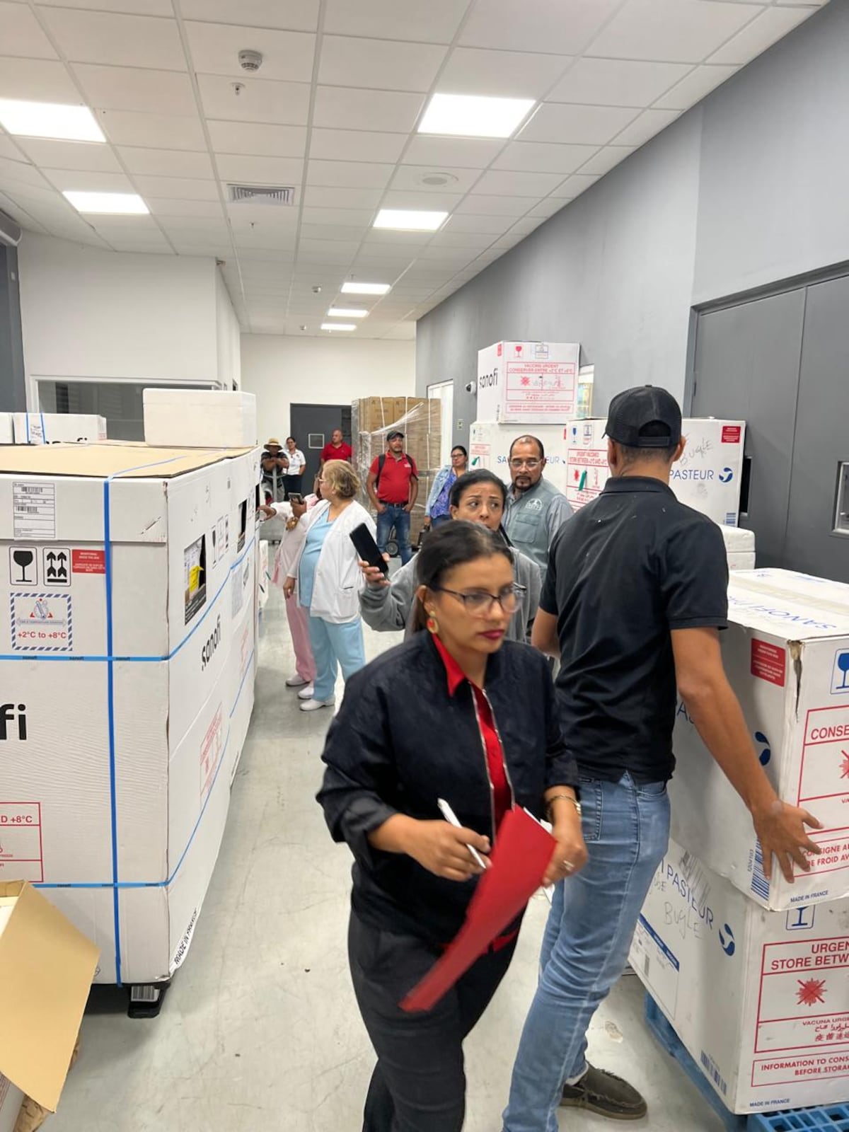 Llegan a Panamá gran cantidad de vacunas para reforzar la campaña de vacunación