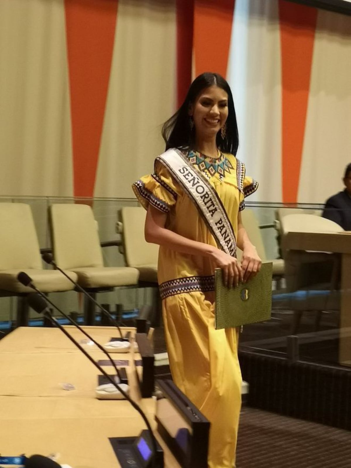 Aplauden de pie a la Señorita Panamá Rosa Montezuma en la OEA | Video