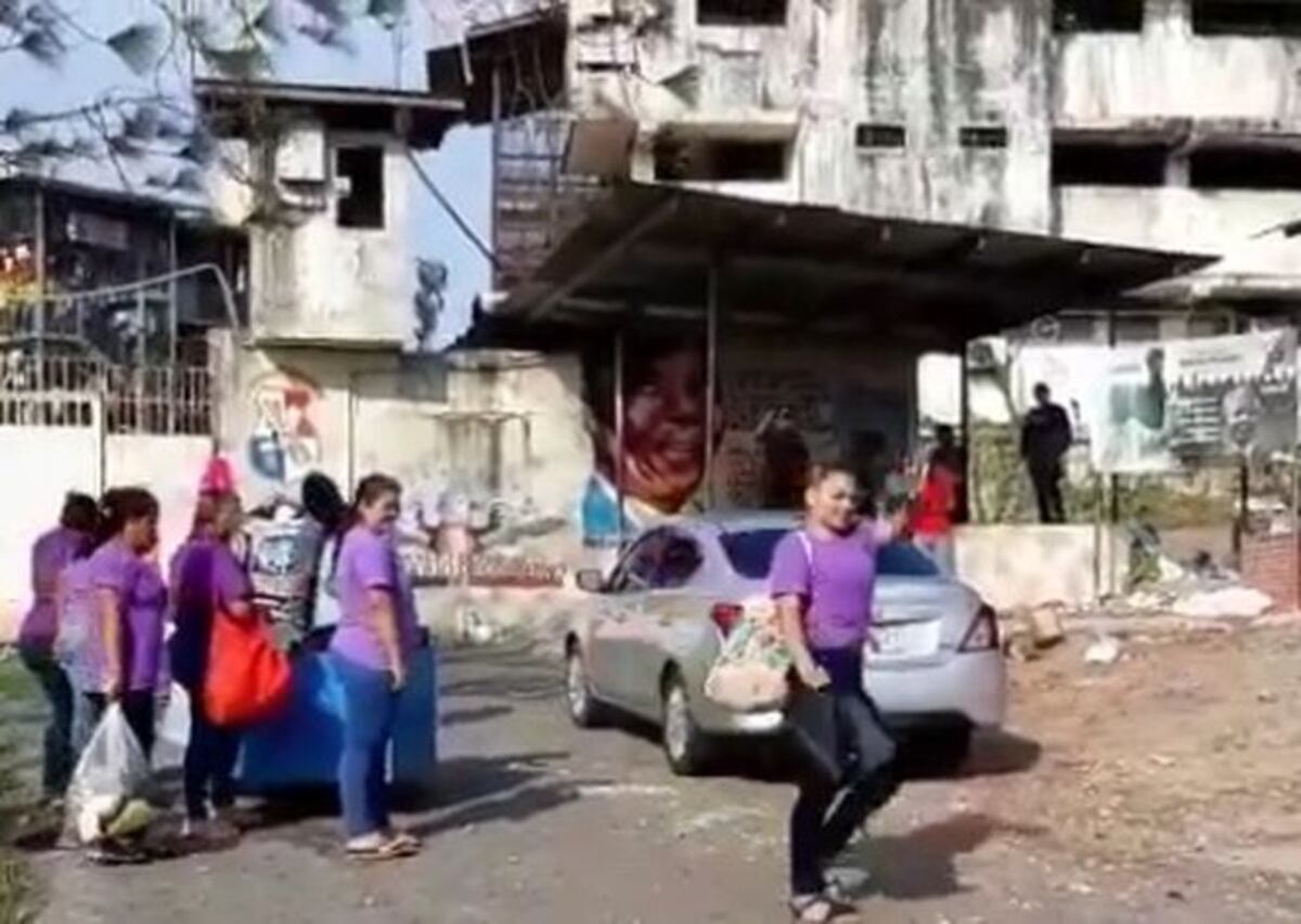 Desconsolados.Piqueteo fuera de cárcel de La Chorrera. Le diremos por qué. Video