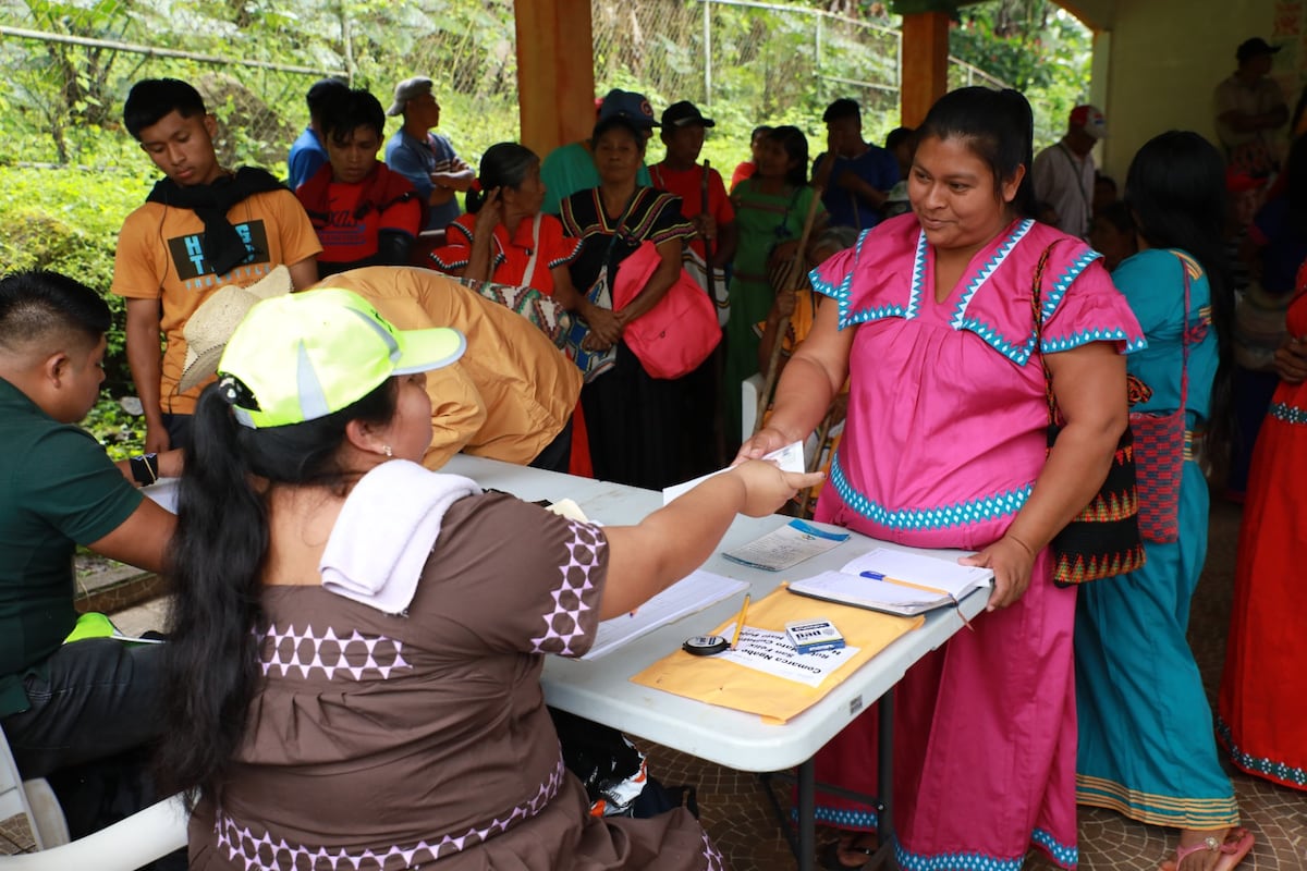 Pago de 120 a los 65 inicia este lunes 17 de noviembre: revisa tu fecha y punto de cobro