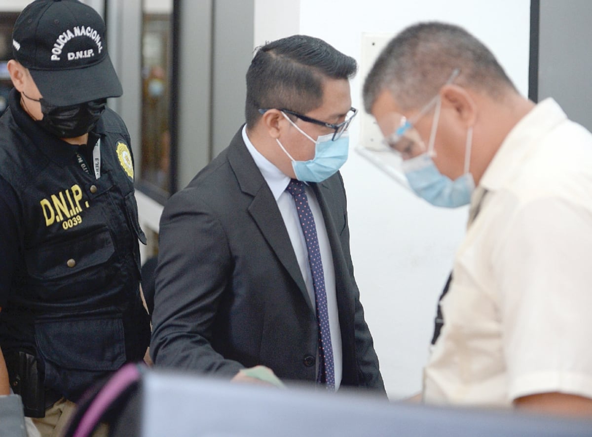 Magistrado fiscal acaba con  desahogo probatorio en juicio contra diputado del PRD