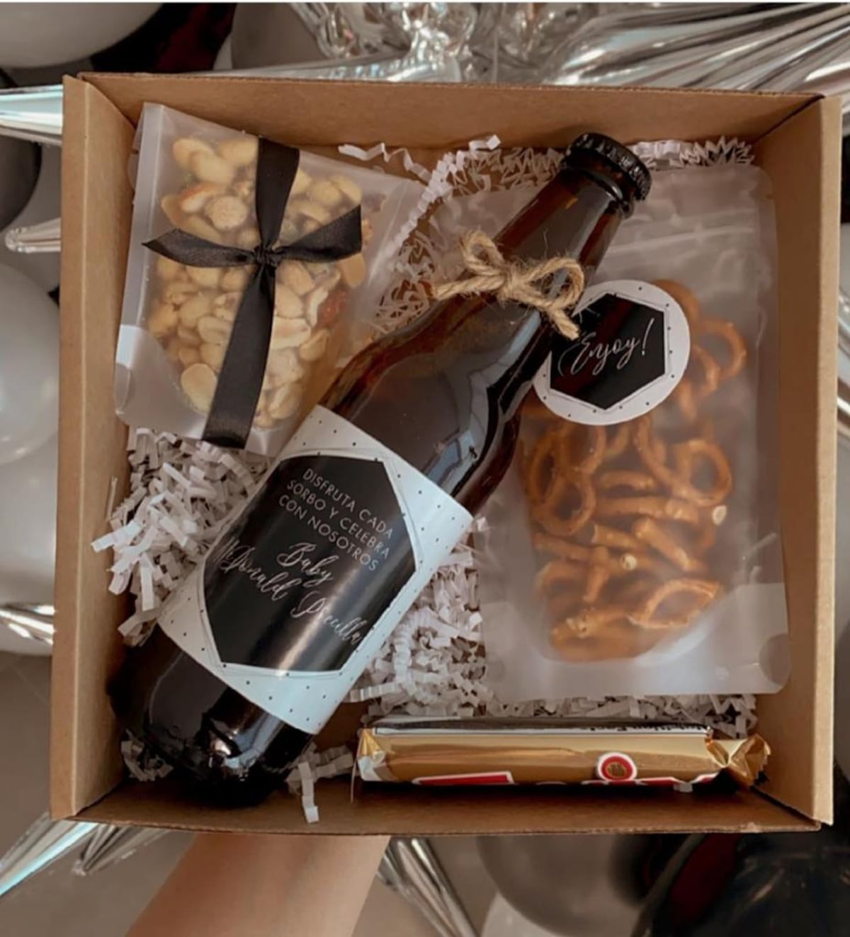 Delany Precilla celebra su baby shower con un montón de globos y recordatorios ‘yeyés’