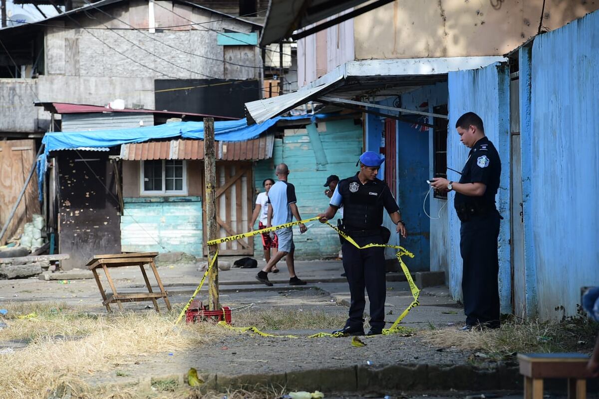 Bala le atravesó el estómago en Curundú