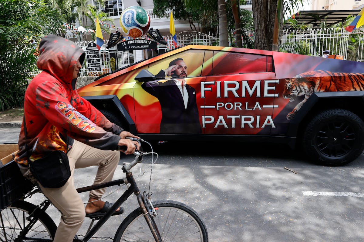 Elecciones en Colombia avanzan sin incidentes y con alta tensión