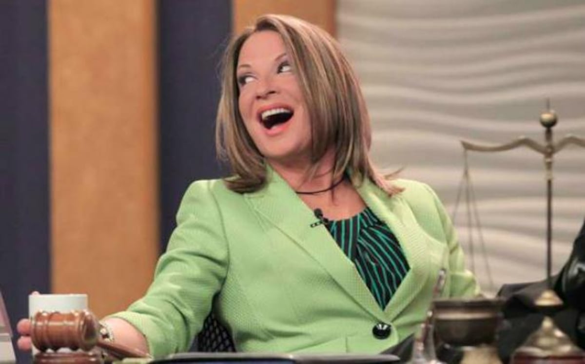 FOTO| ¡Caso abierto! Pillada la Doctora Polo besando a este actor