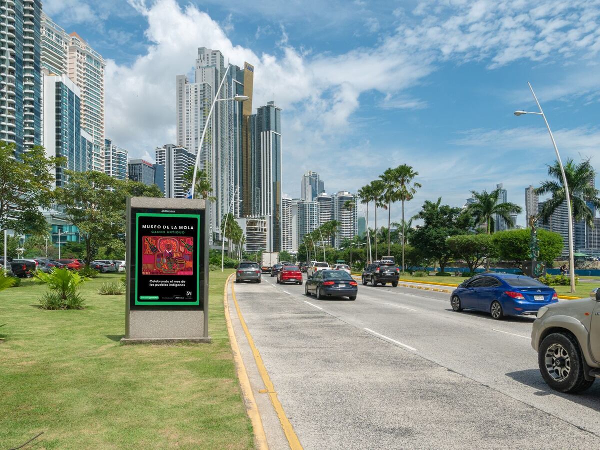 Día de los Pueblos Indígenas: el color y tradición Guna en las calles de Panamá