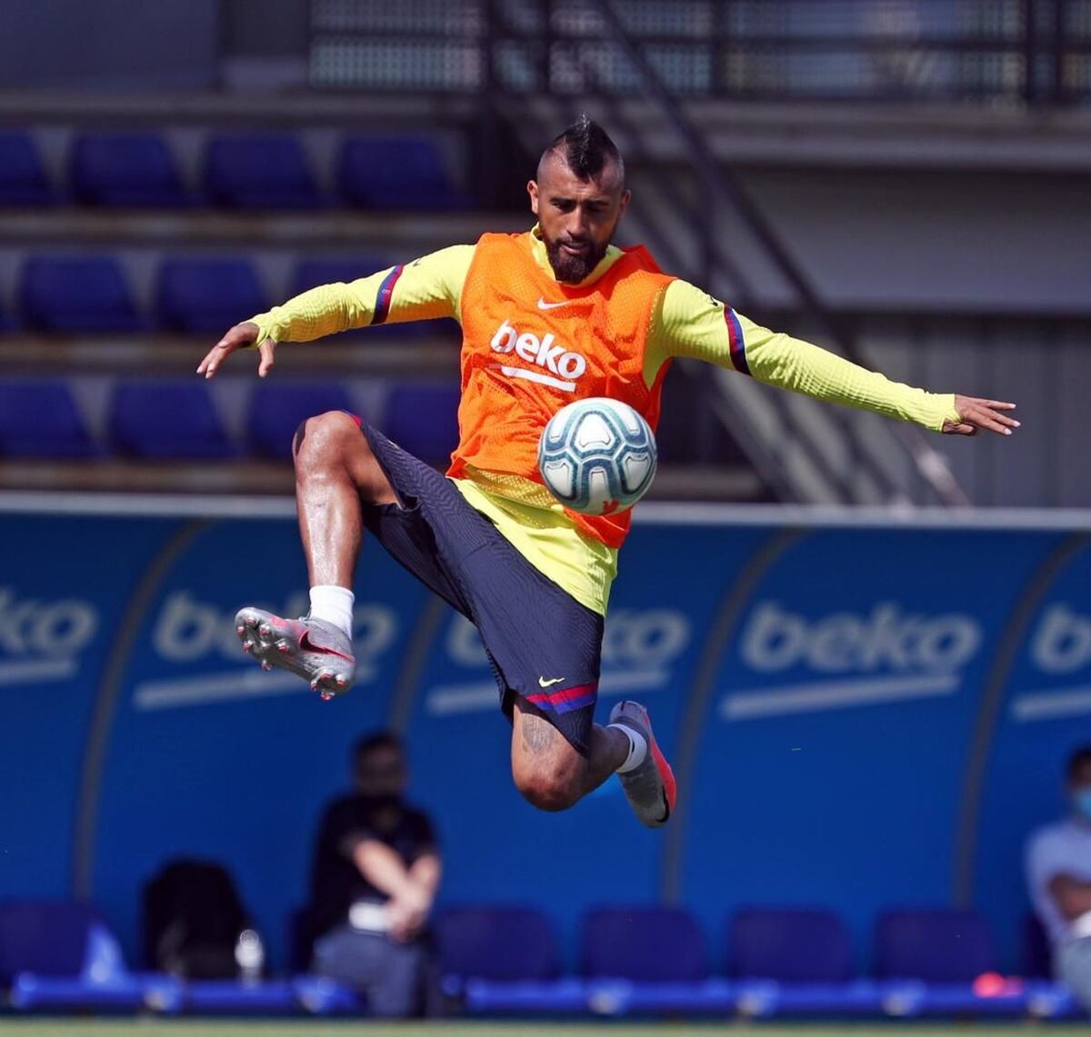 Entrenador del Barça se aferra a un pinchazo del Real Madrid