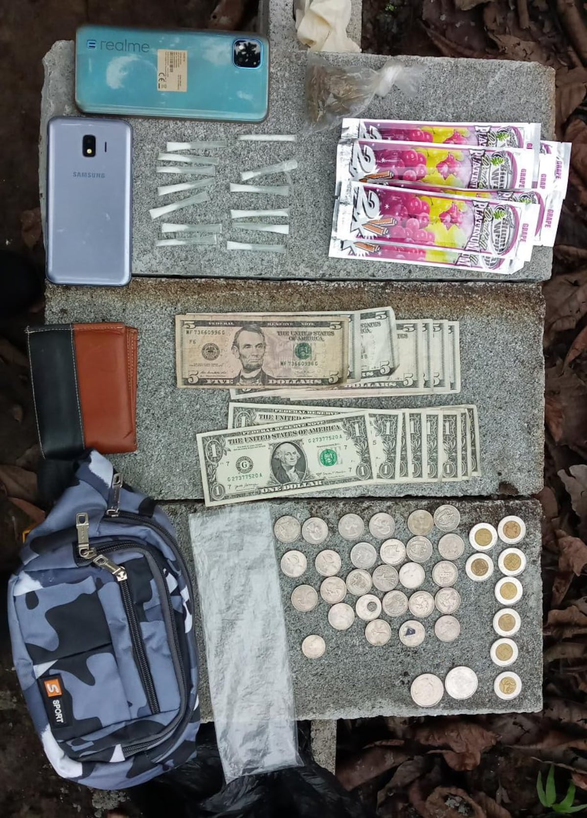 En Condado del Rey capturan a dos hombres por venta de drogas