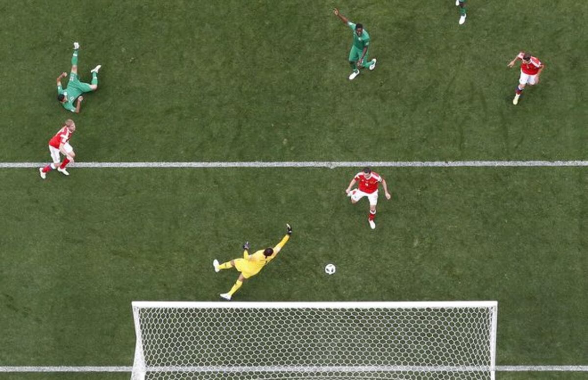 El anfitrión del Mundial Rusia arranca con buen pie al golear a Arabia Saudita