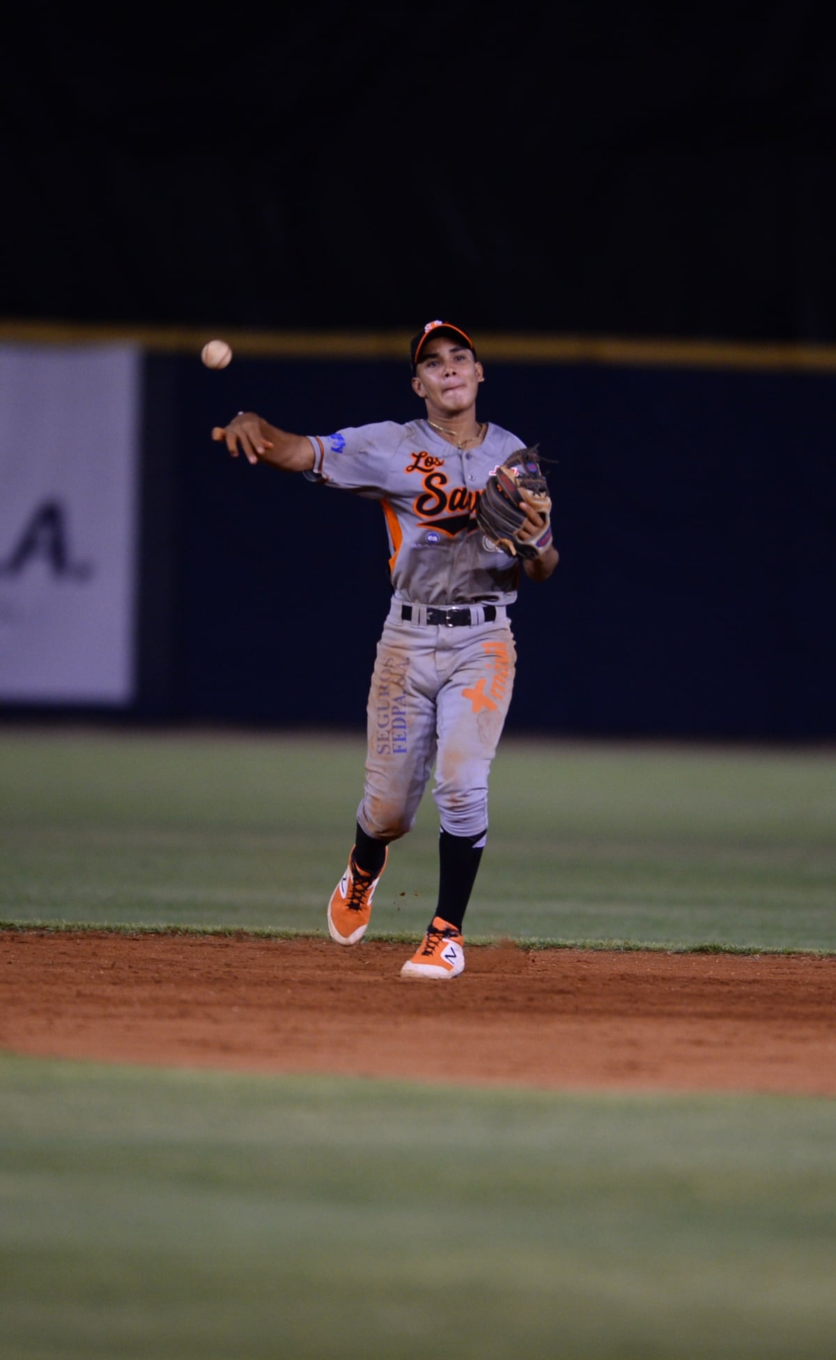 Los Santos vs. Herrera, una serie suscrita en los torneos juveniles de béisbol