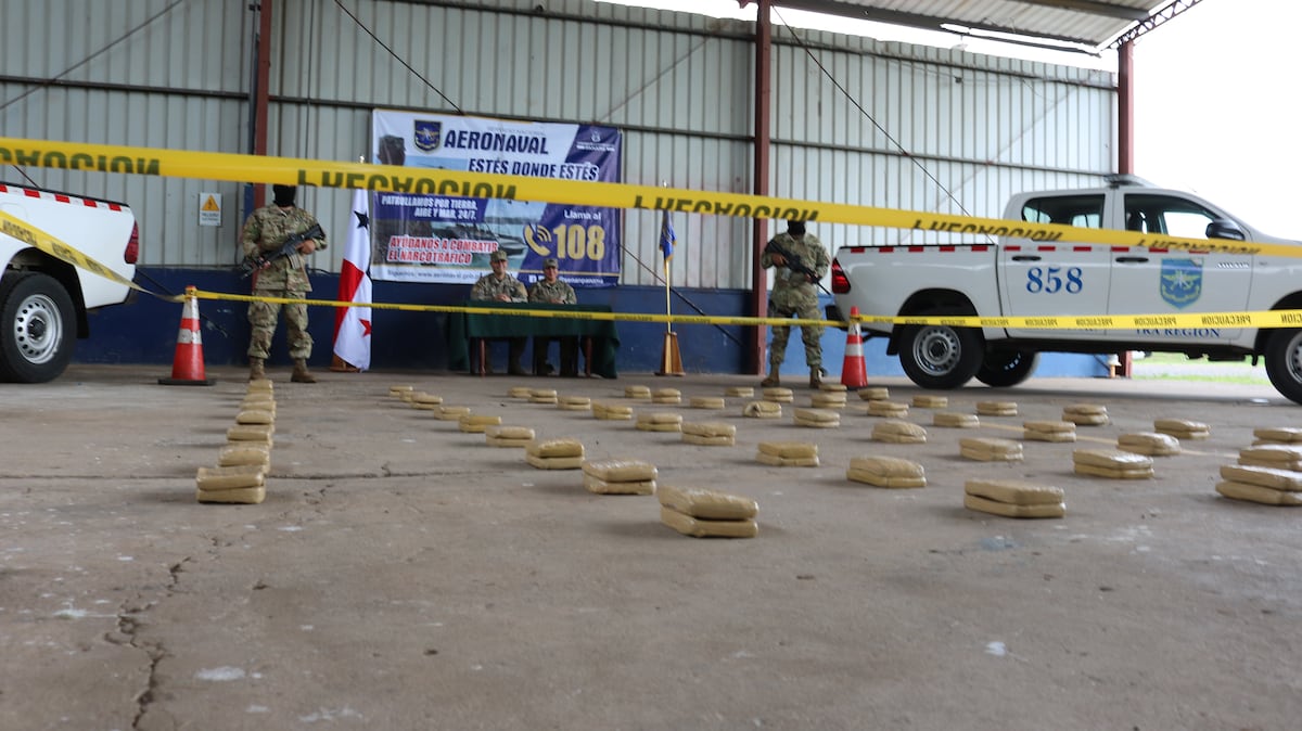 Decomisan 102 kilos de droga en Isla Seca. Video 