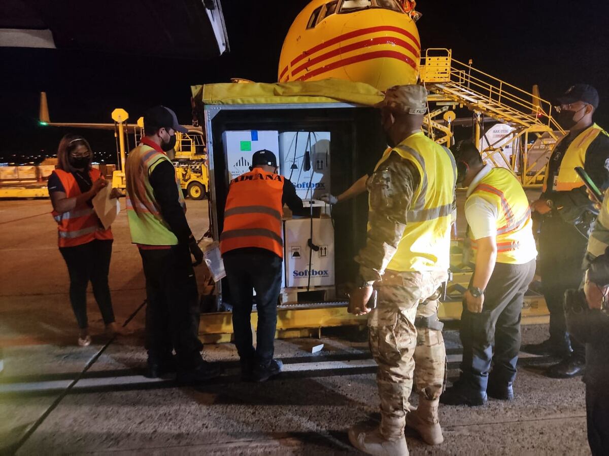 Vacunas pediátricas siguen llegando a Panamá