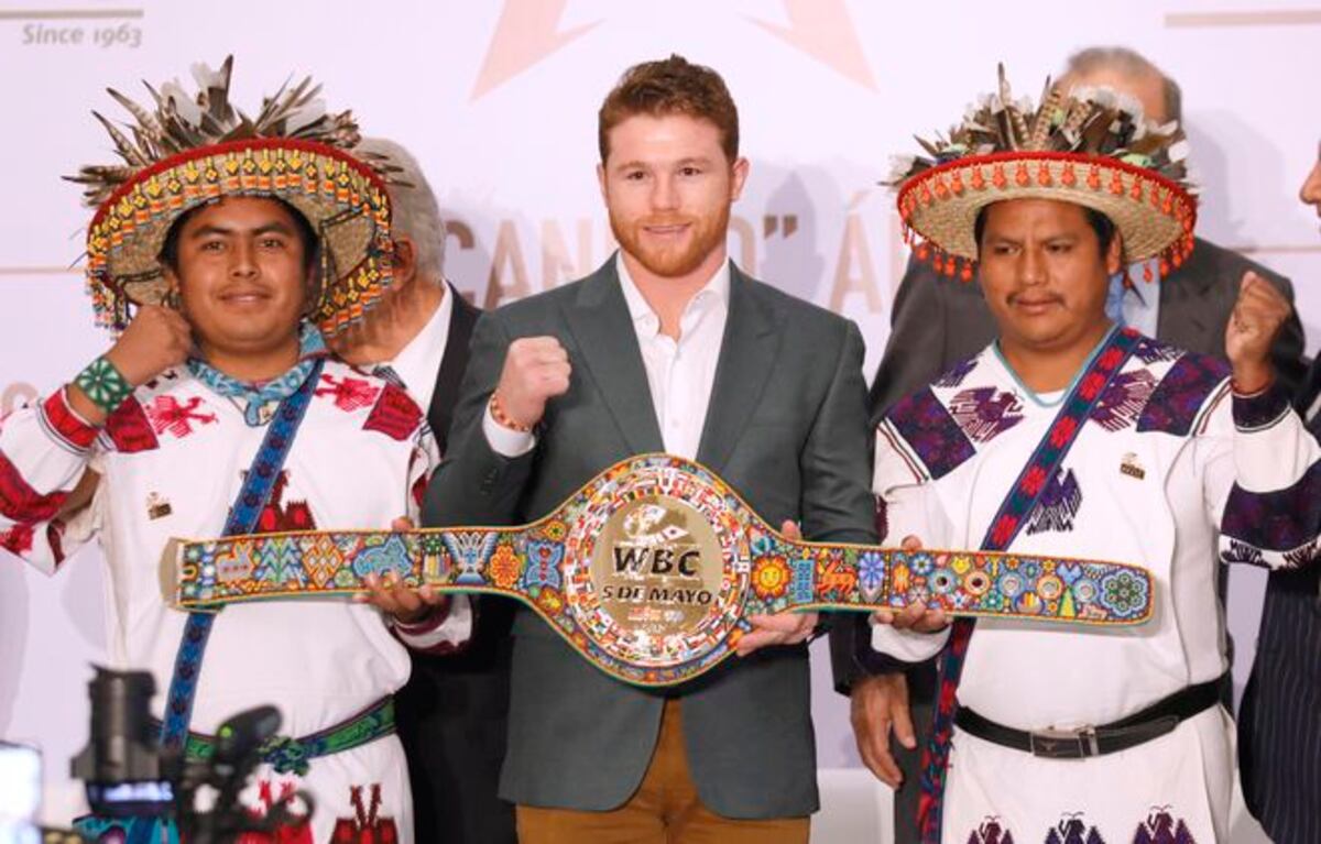 El 'Canelo' Álvarez firma un contrato histórico y millonario