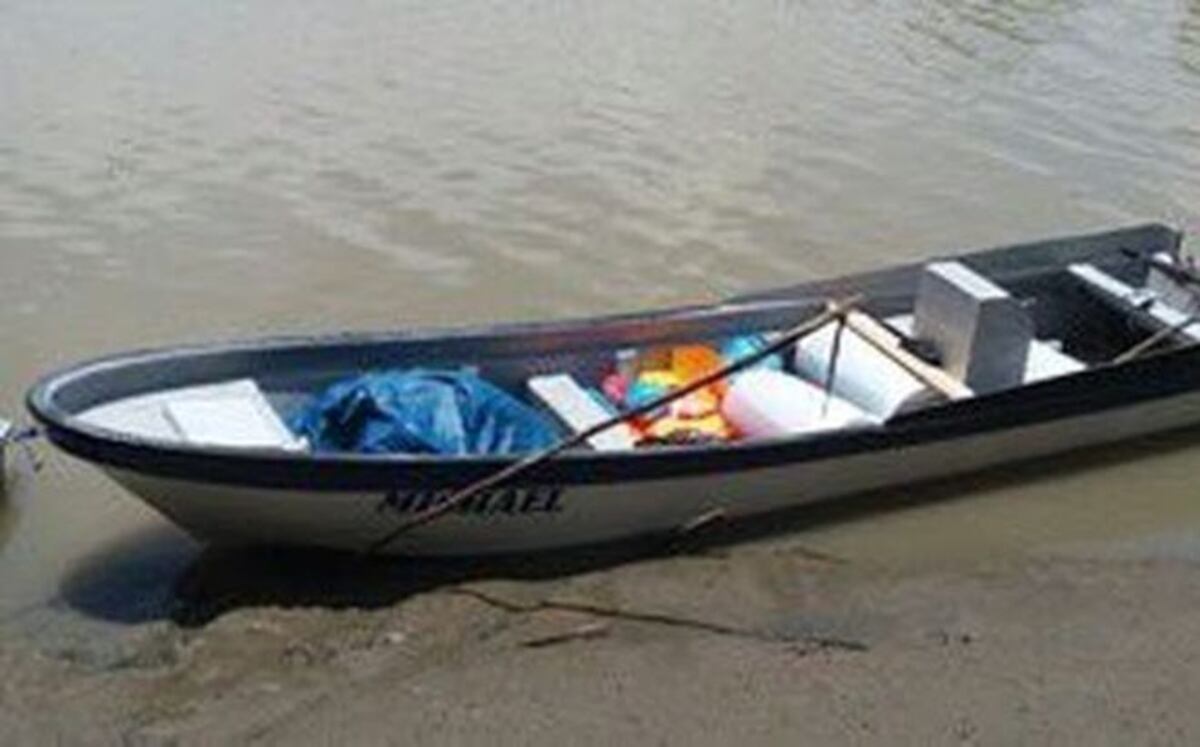 INDOCUMENTADOS. Detienen 6 colombianos y 1 nicaragüense en lancha en Panamá Este