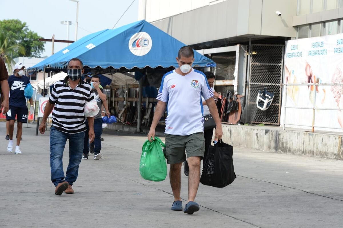 A un año de su implementación.  Bolsas plásticas de polietileno han sido eliminadas
