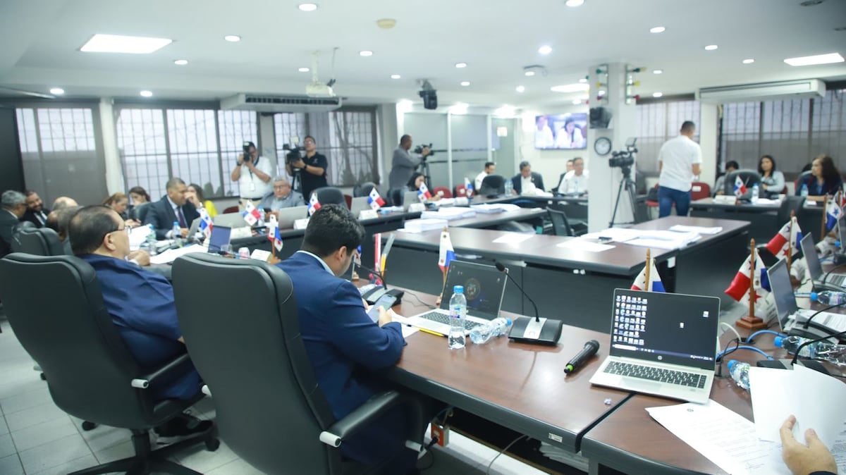 Les entro el chen chen a las instituciones para continuar con la agenda del año