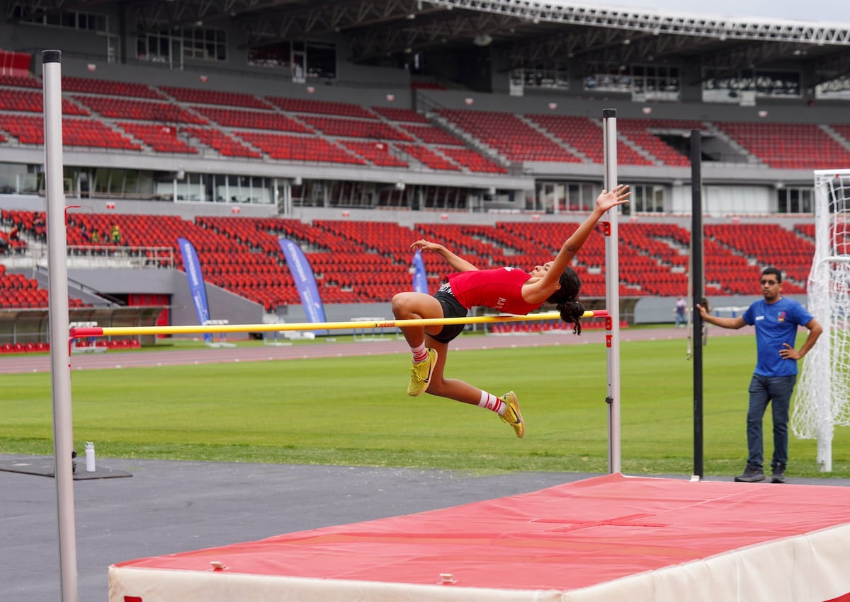 Promesas del atletismo se lucen en el Rommel Fernández