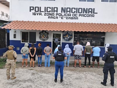 Policía aprehende a 78 personas en operativos antidroga en Panamá