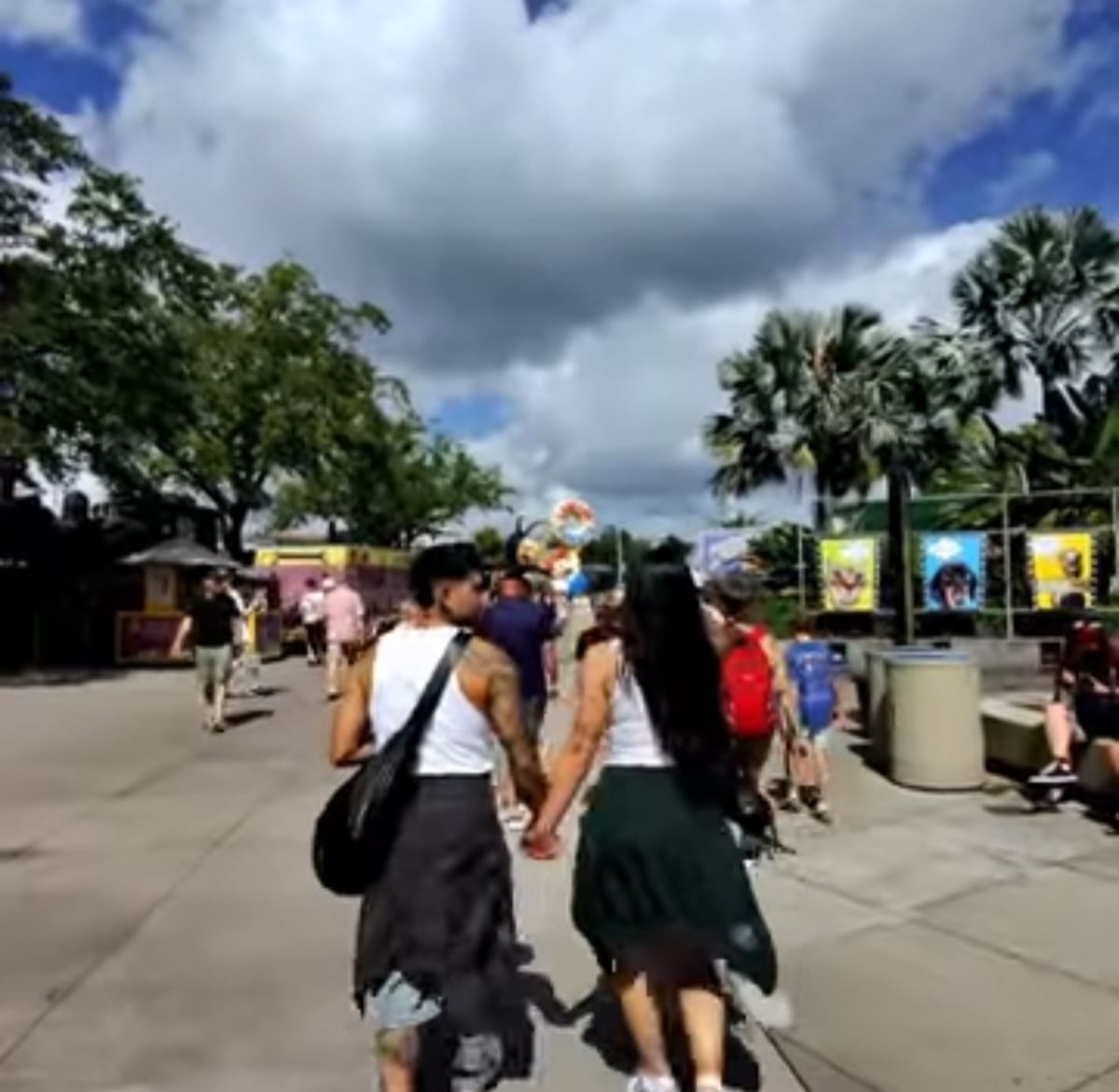 El ‘Tachi’ enamorado se tatúa y lanza su nueva música ‘Marbella’