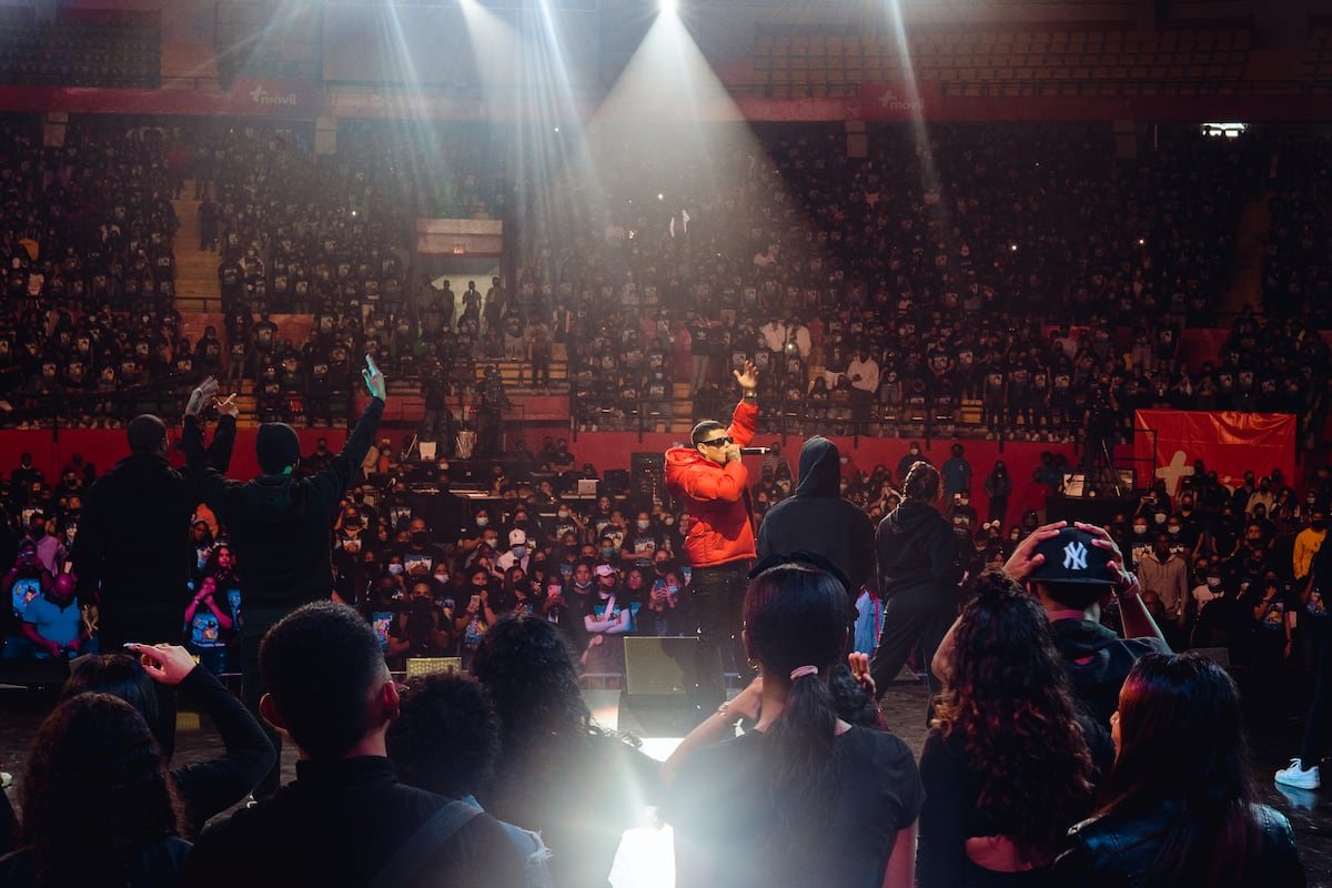 Bugaman, El Tachi, Jorkan, Yemil, Tot y Anyuri rompieron en la tarima de La Teletón 20-30