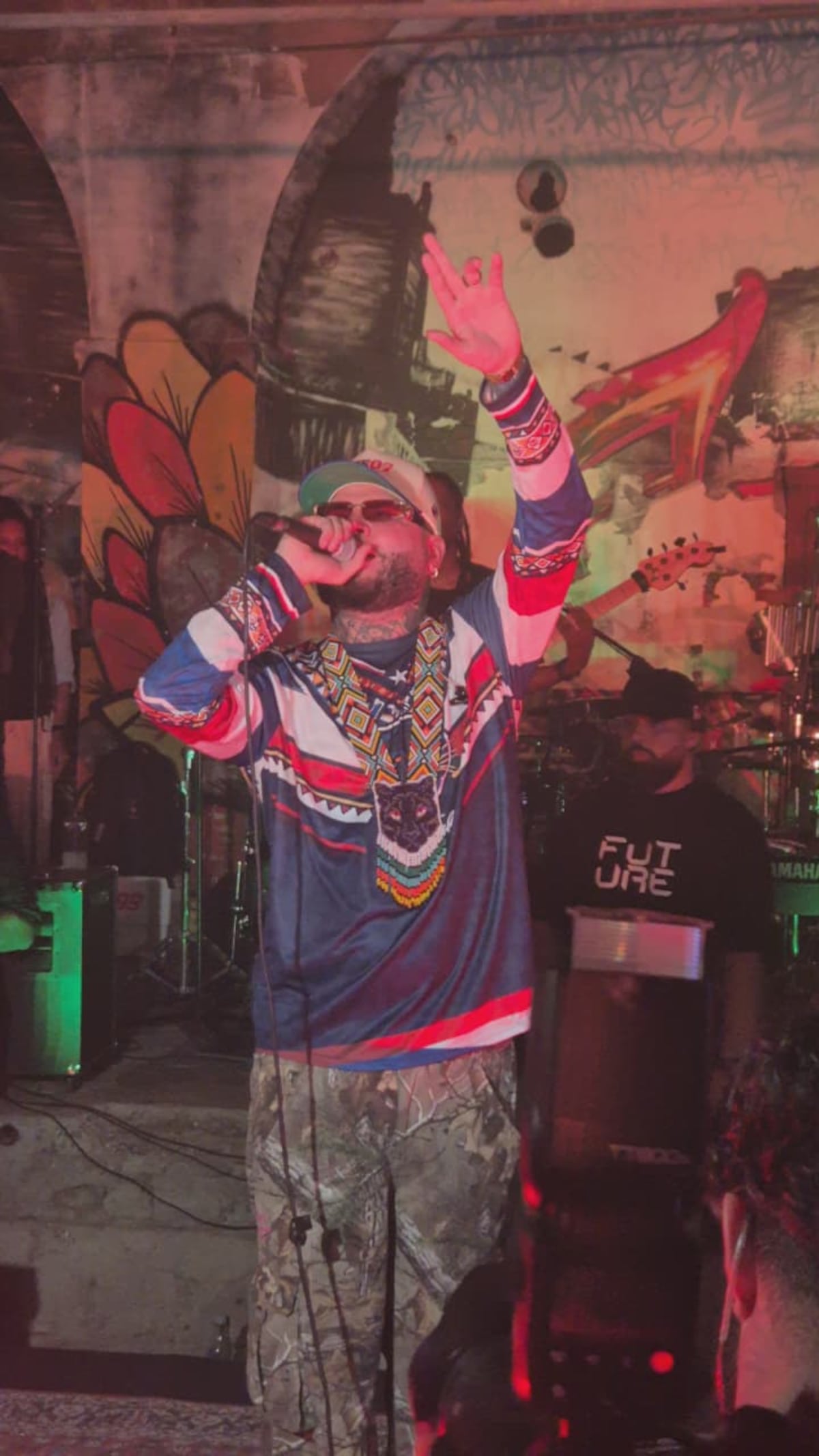 Farruko lanza ‘Manda la plena MOH’, un homenaje al reggae panameño, y recibe la Llave de la Ciudad