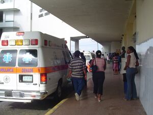 Buscan a tres delincuentes por balear al dueño de un quiosco en Cativá, Colón