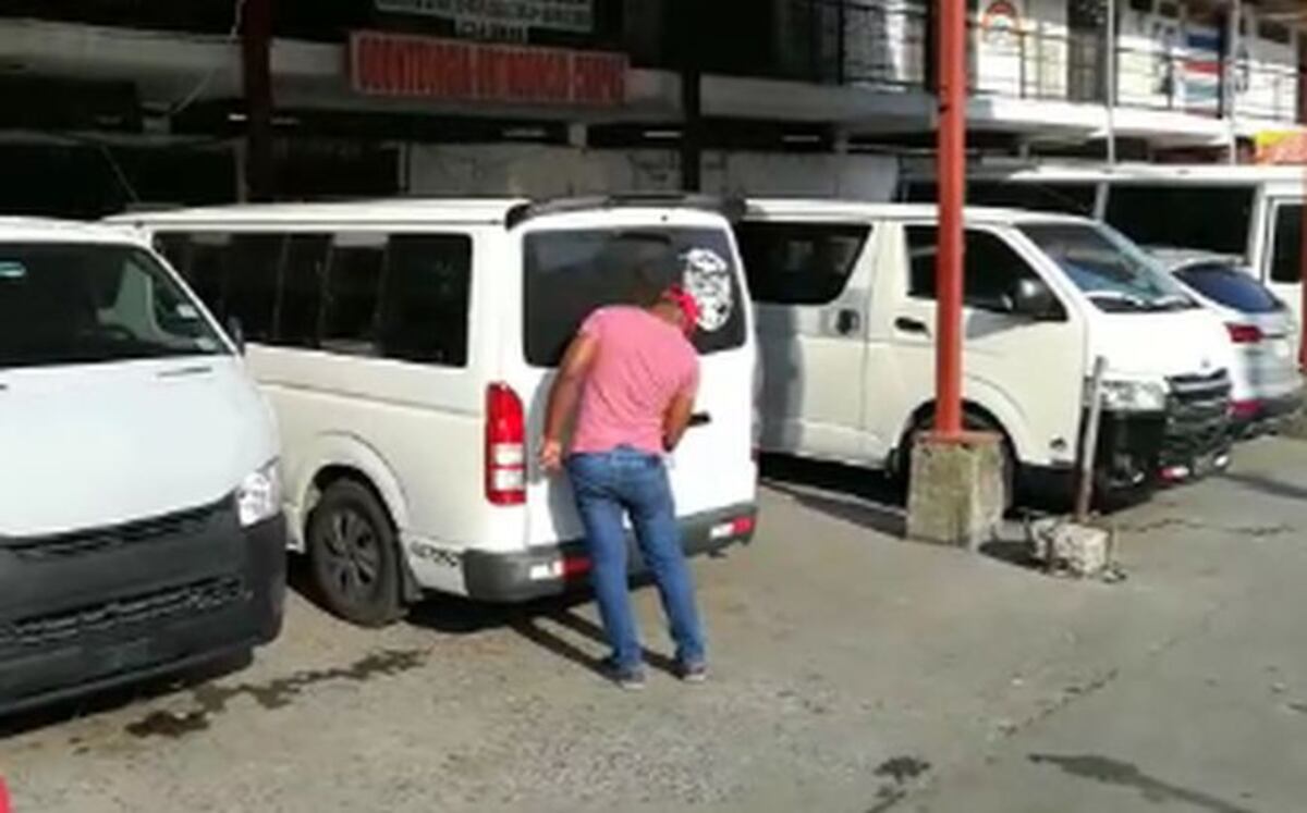 Busitos piratas están rebeldes. Estarán cerrando la T de Torrijos Carter