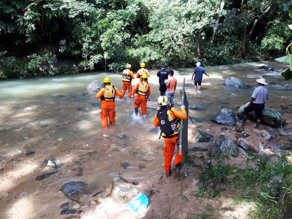 Hallan el cuerpo de docente arrastrada por cabeza de agua y el Meduca lo lamenta
