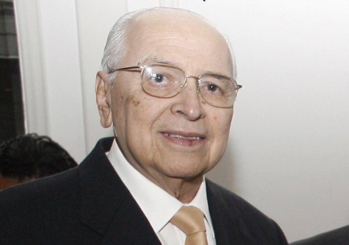 Murió el legendario periodista panameño Mario Velásquez