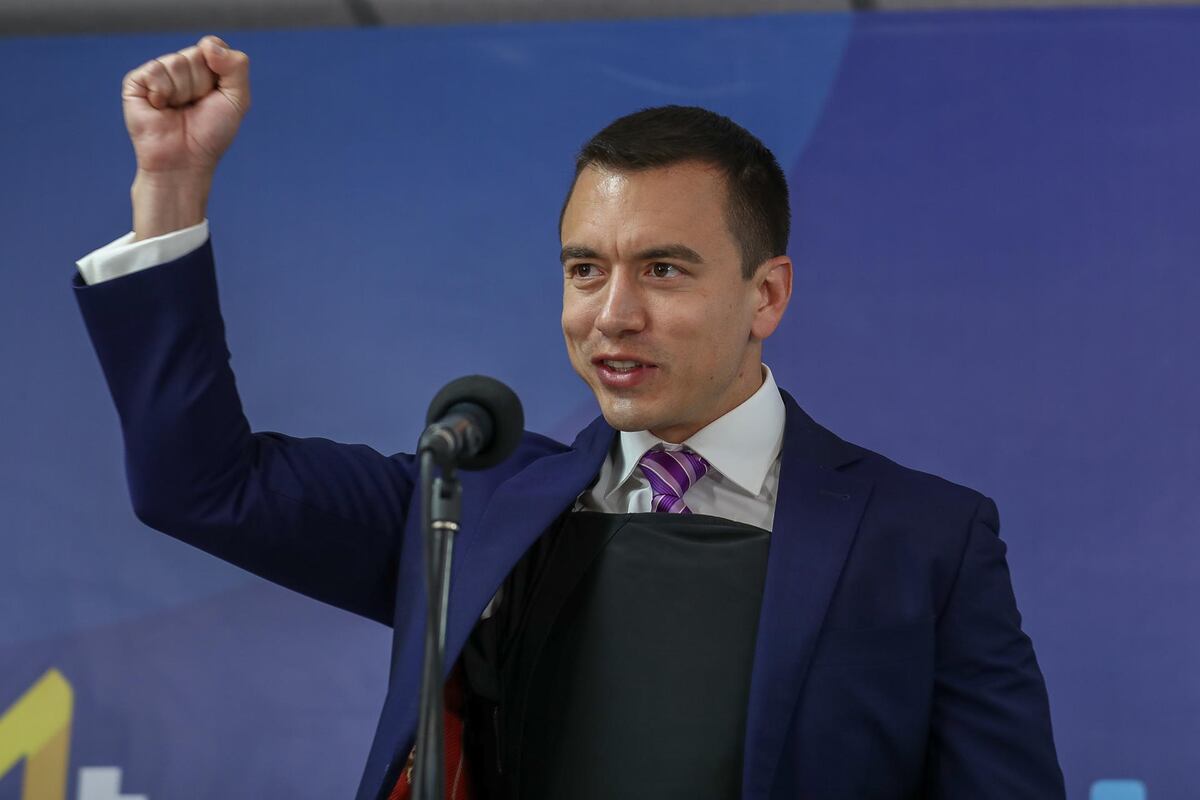 Presidente Noboa quiere instalar bases militares en Ecuador 