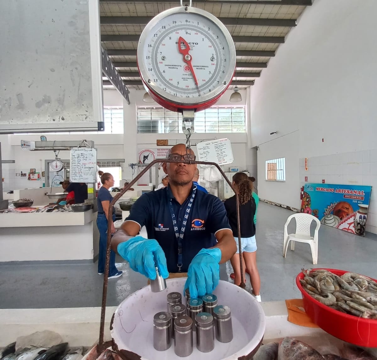 Detectan casi 100 balanzas irregulares en operativos nacionales