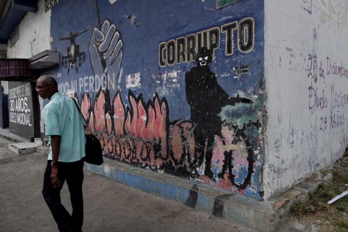 Algunos insisten en hacer una división en la dictadura antes de Noriega y la dictadura después de Noriega