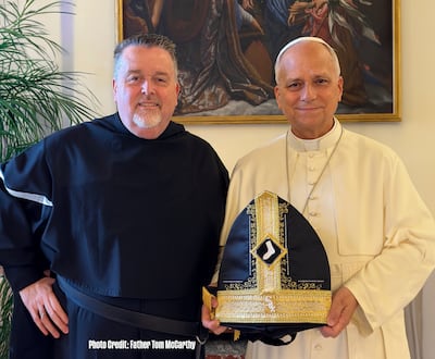 La curiosa conexión entre el Papa León XIV y los White Sox: llega su mítico ‘Pope Hat’ al Vaticano
