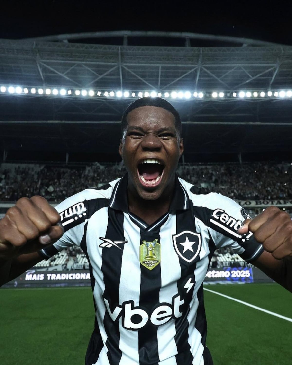 Kadir Barría fue titular en el equipo de Davide Ancelotti y disputó 55 minutos en casa al Gremio