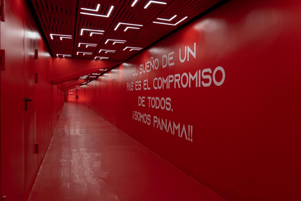Un recorrido por el recién remodelado Estadio Rommel Fernández y su ‘infierno rojo’