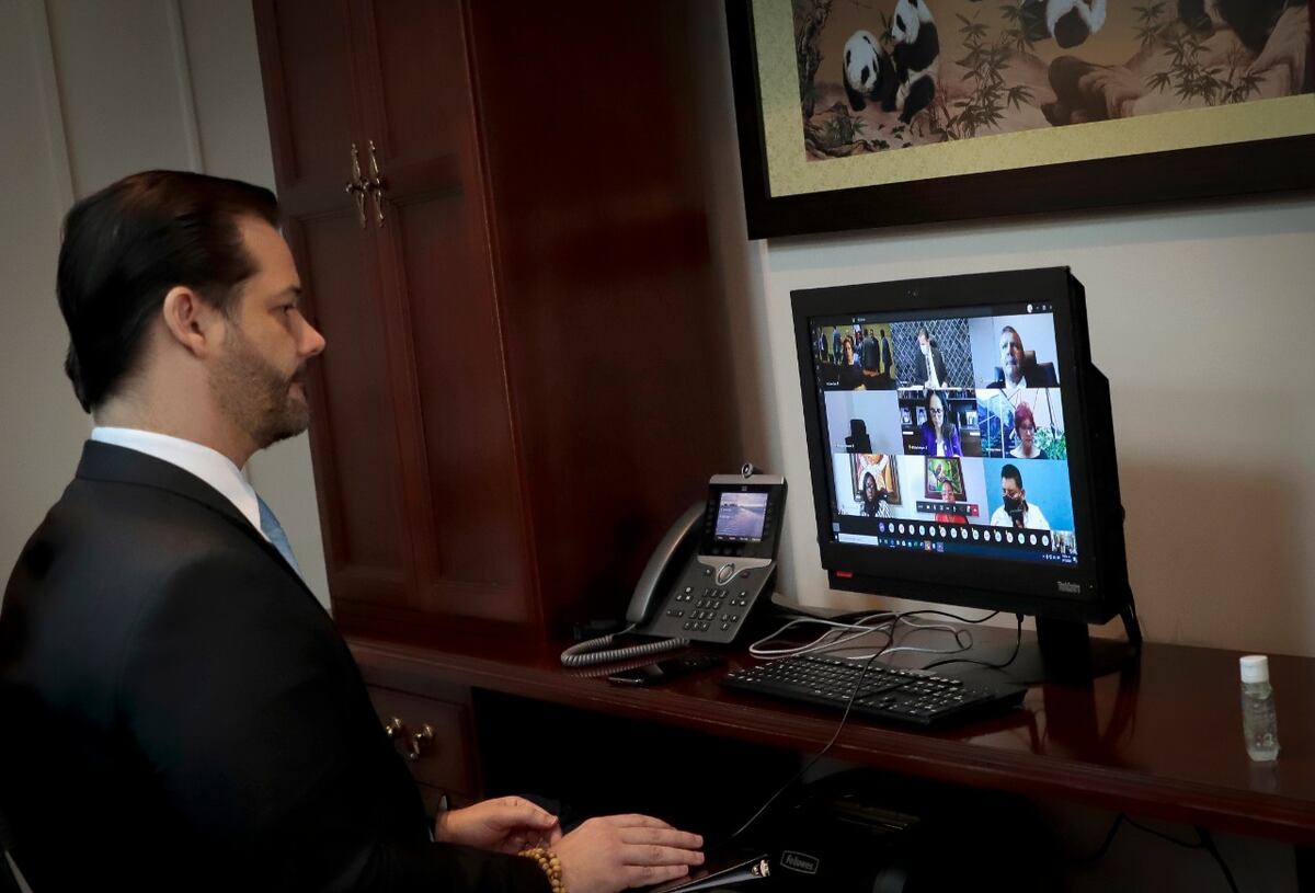 Mici presenta proyecto Emma ante el Pleno de la Asamblea