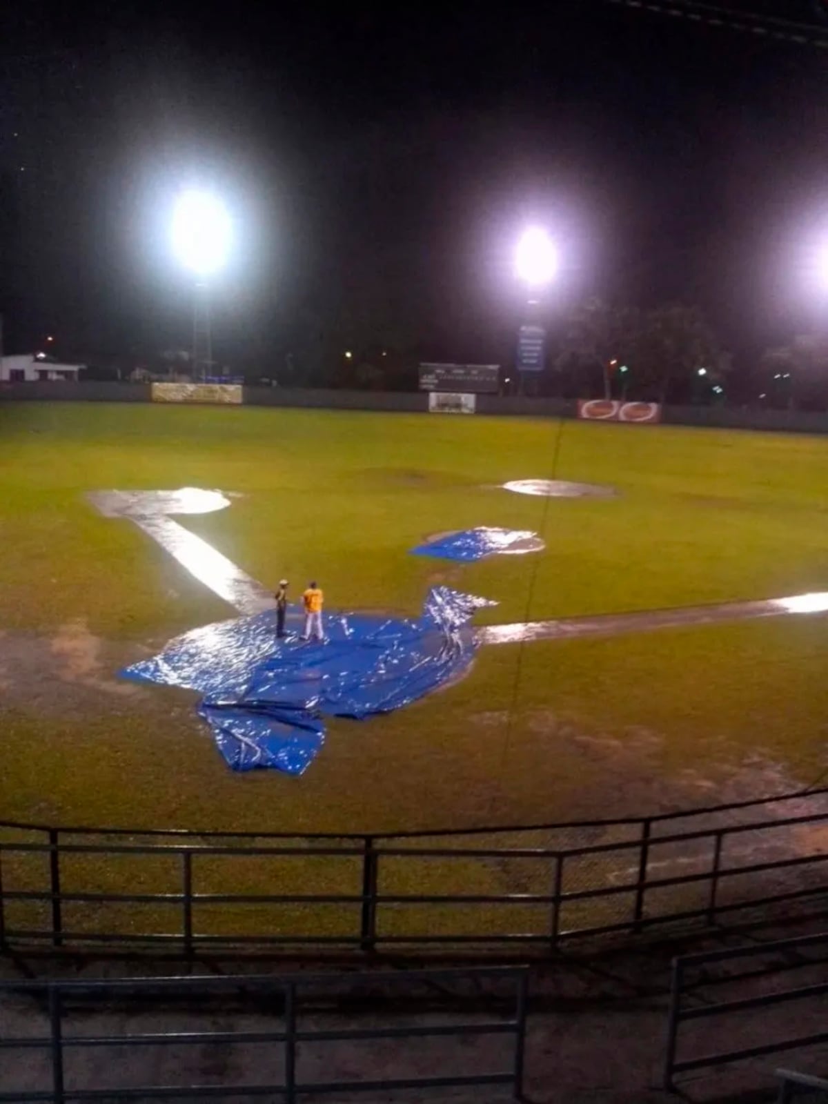 Vaqueros ganaban 4-0 cuando la lluvia obligó a suspender el juego en Changuinola. El partido aún no ha concluido