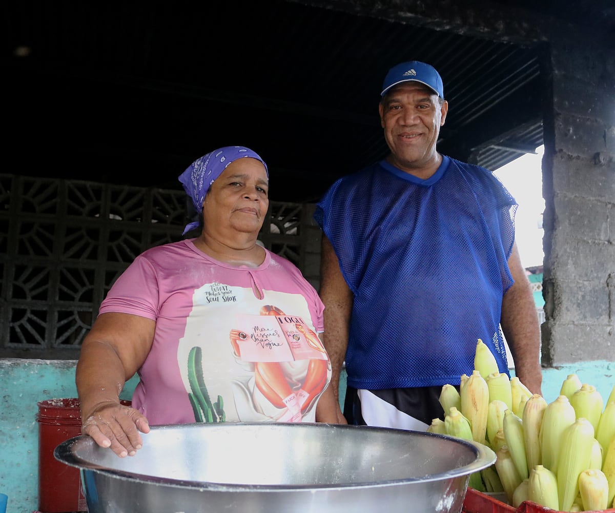 Esfuerzo y dedicación. Mariela lleva más de 35 años haciendo el famoso bollo pacoreño