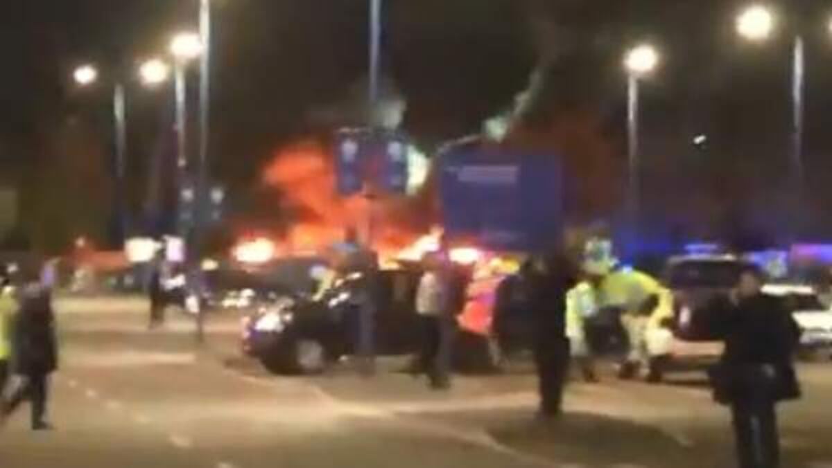 Helicóptero del dueño del Léicester se estrella al salir del estadio