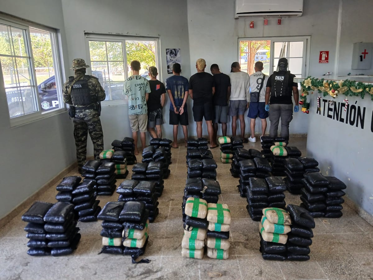 Operativo en Pedasí deja 240 paquetes de presunta droga y siete aprehendidos