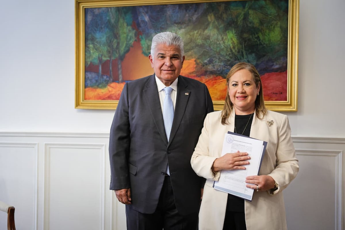 Mulino presenta su declaración de intereses ante la Antai